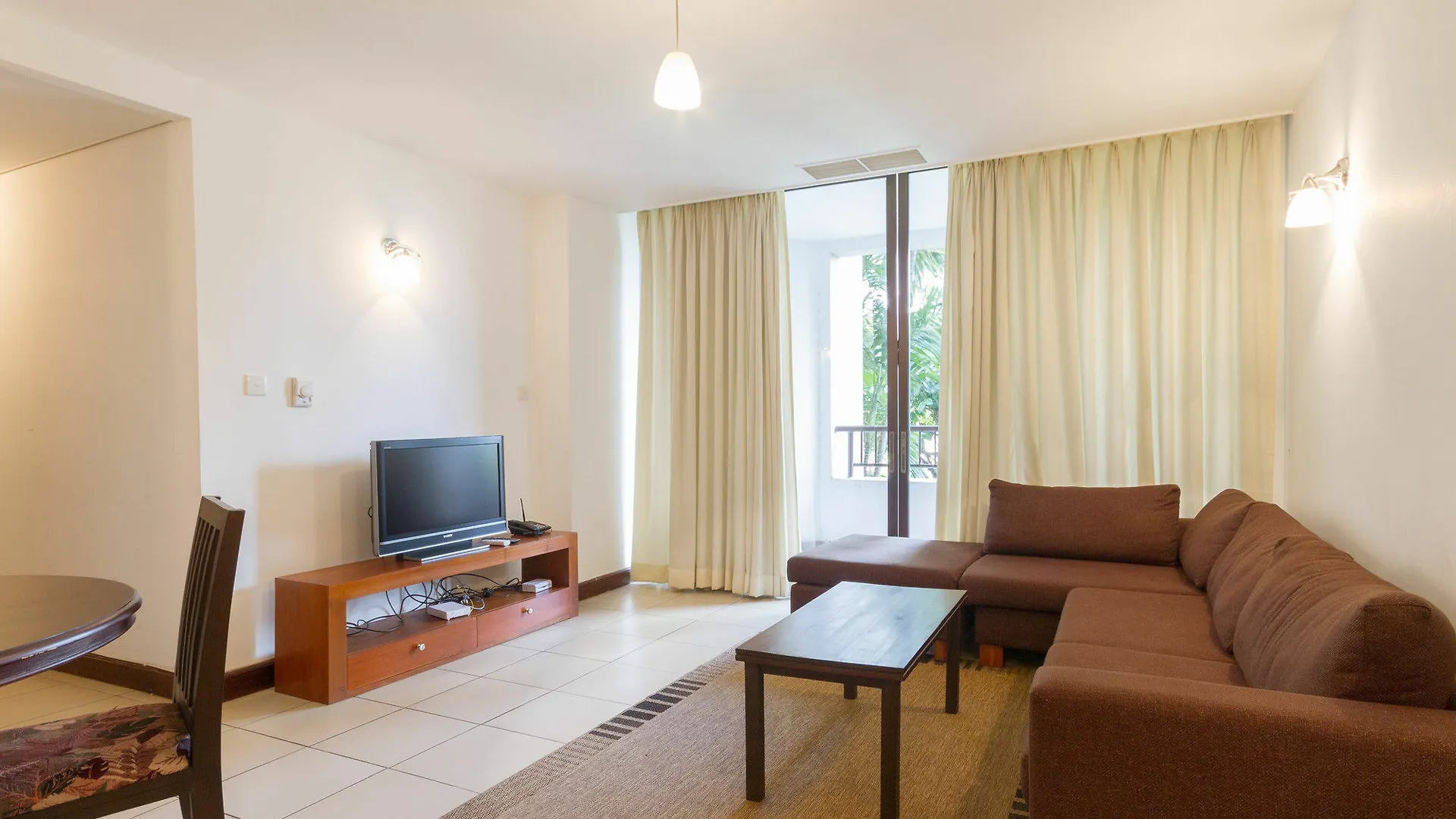 Crescat Residencies Apartment Colombo Sri Lanka