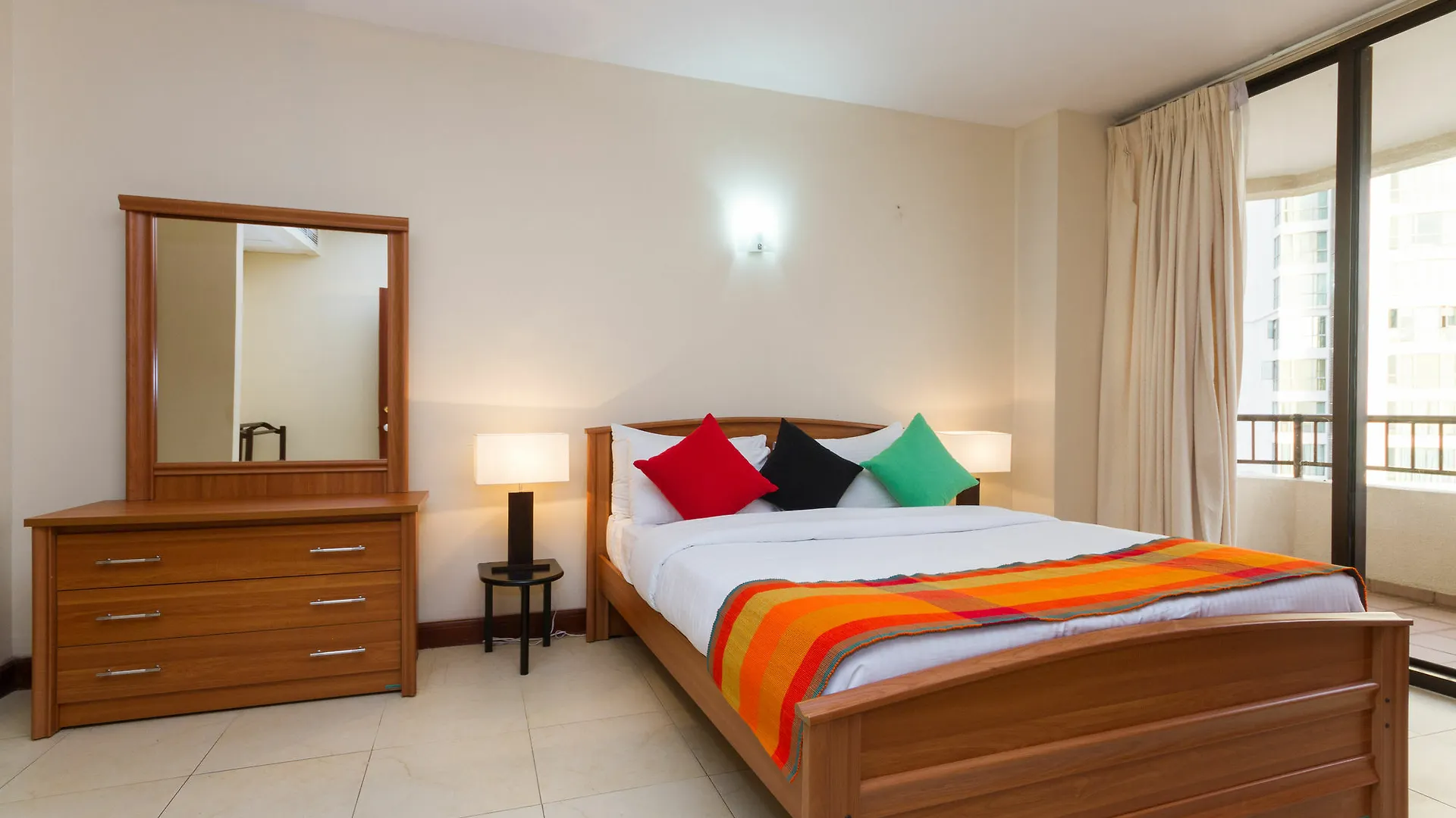 דירות קולומבו Crescat Residencies