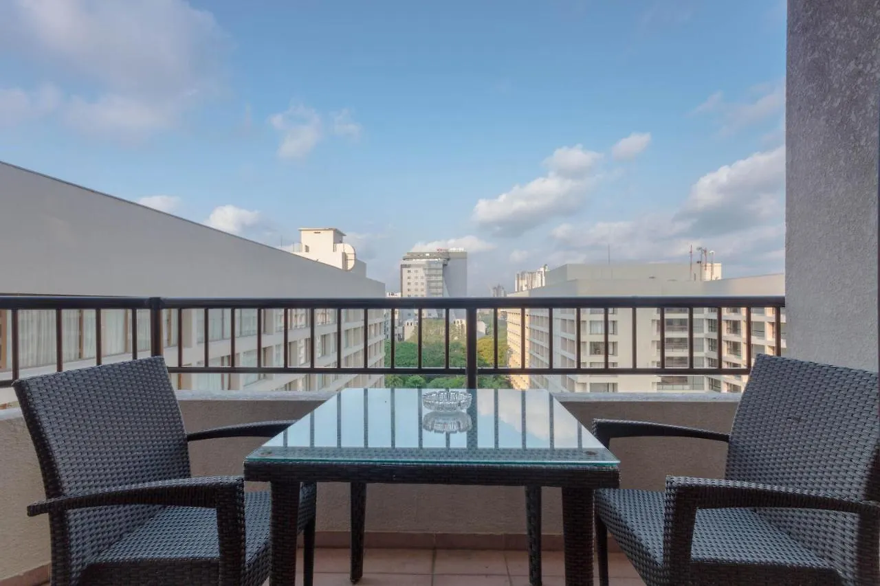 דירות קולומבו Crescat Residencies